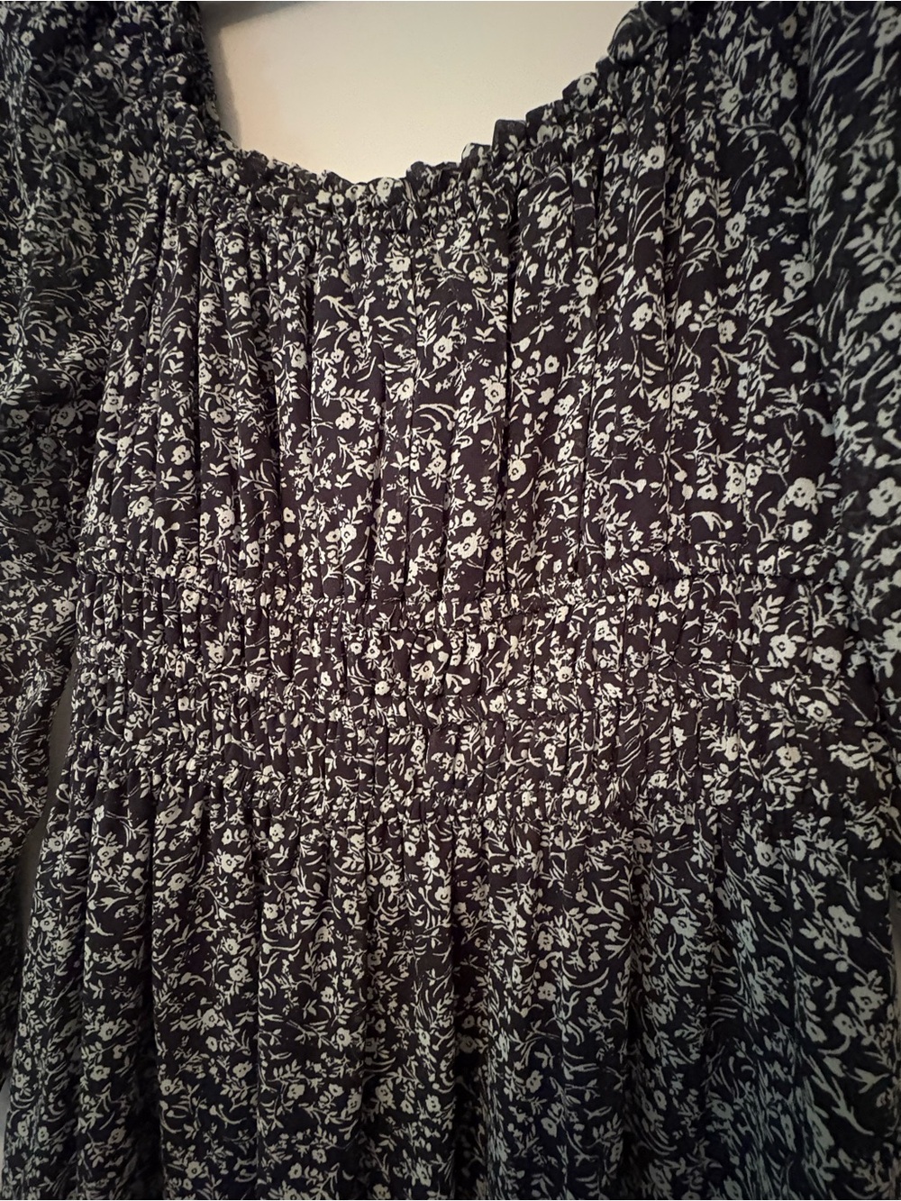 Black Floral Smocked Long Sleeve Midi Dress Small - Picture 6 of 10